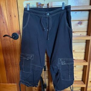 Prana Black cargo capris size M